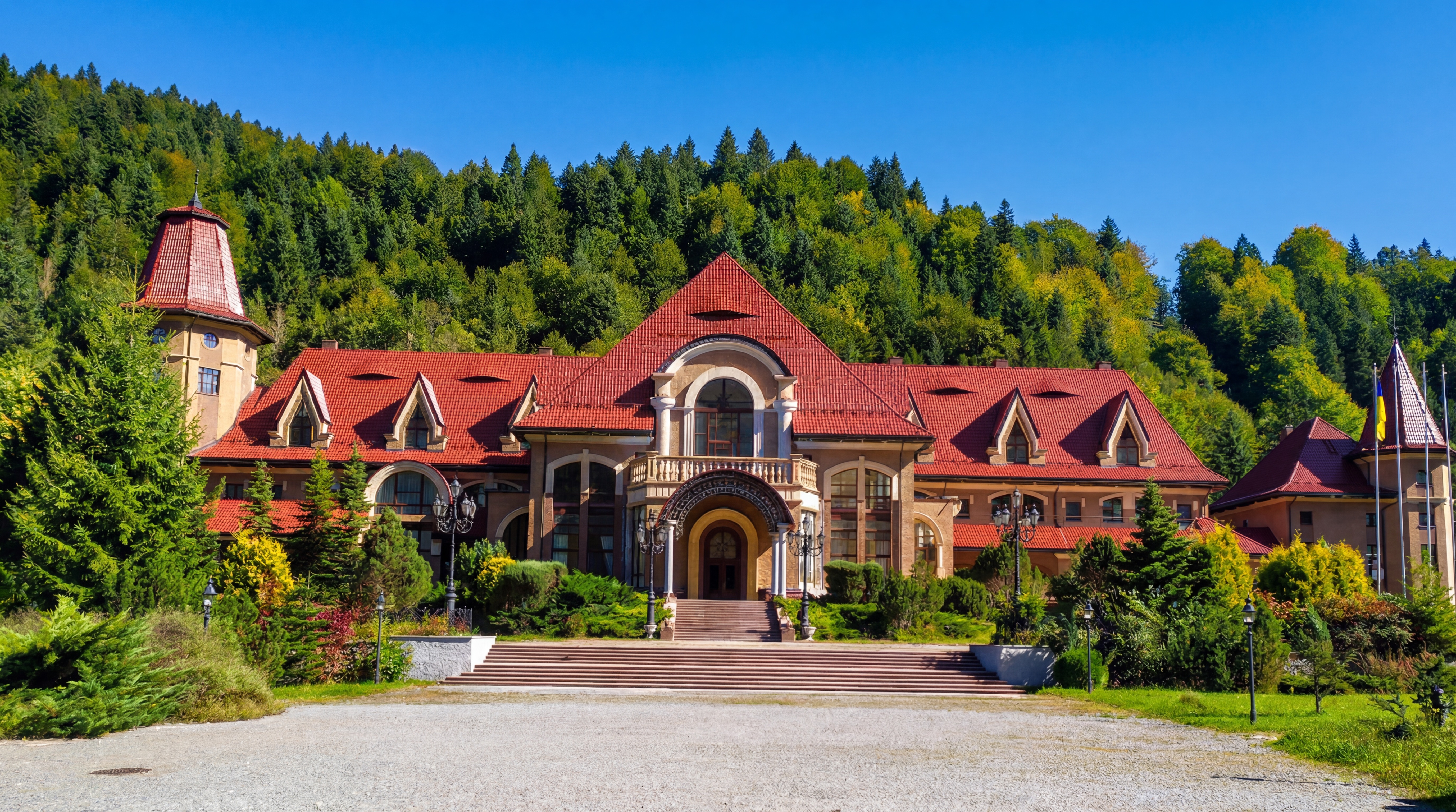 Rezydencja Syńohora — Huta, Ukraina